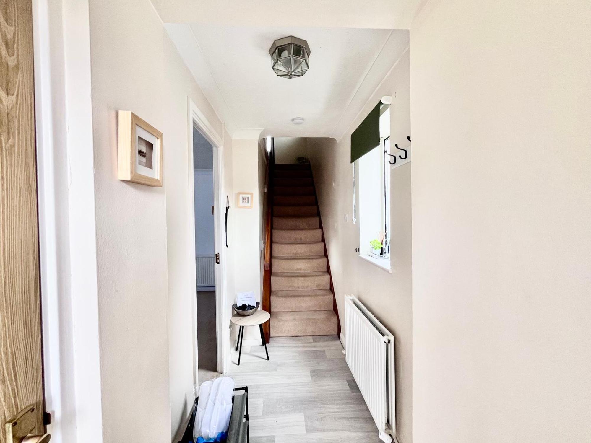 Lush House Close To Ashford Town Centre With Driveway Ngoại thất bức ảnh